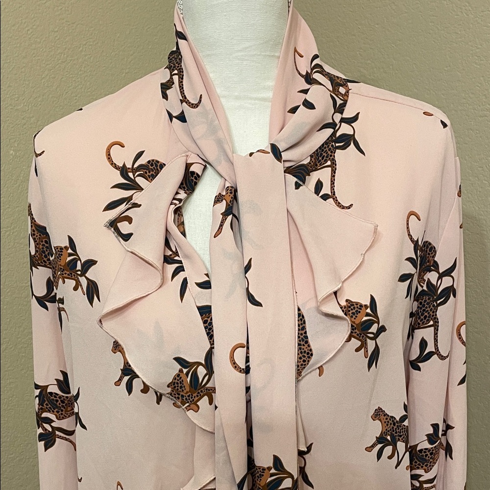 Ann Taylor Cheetah Motif Tie Neck Blouse Pink Large (12/14)